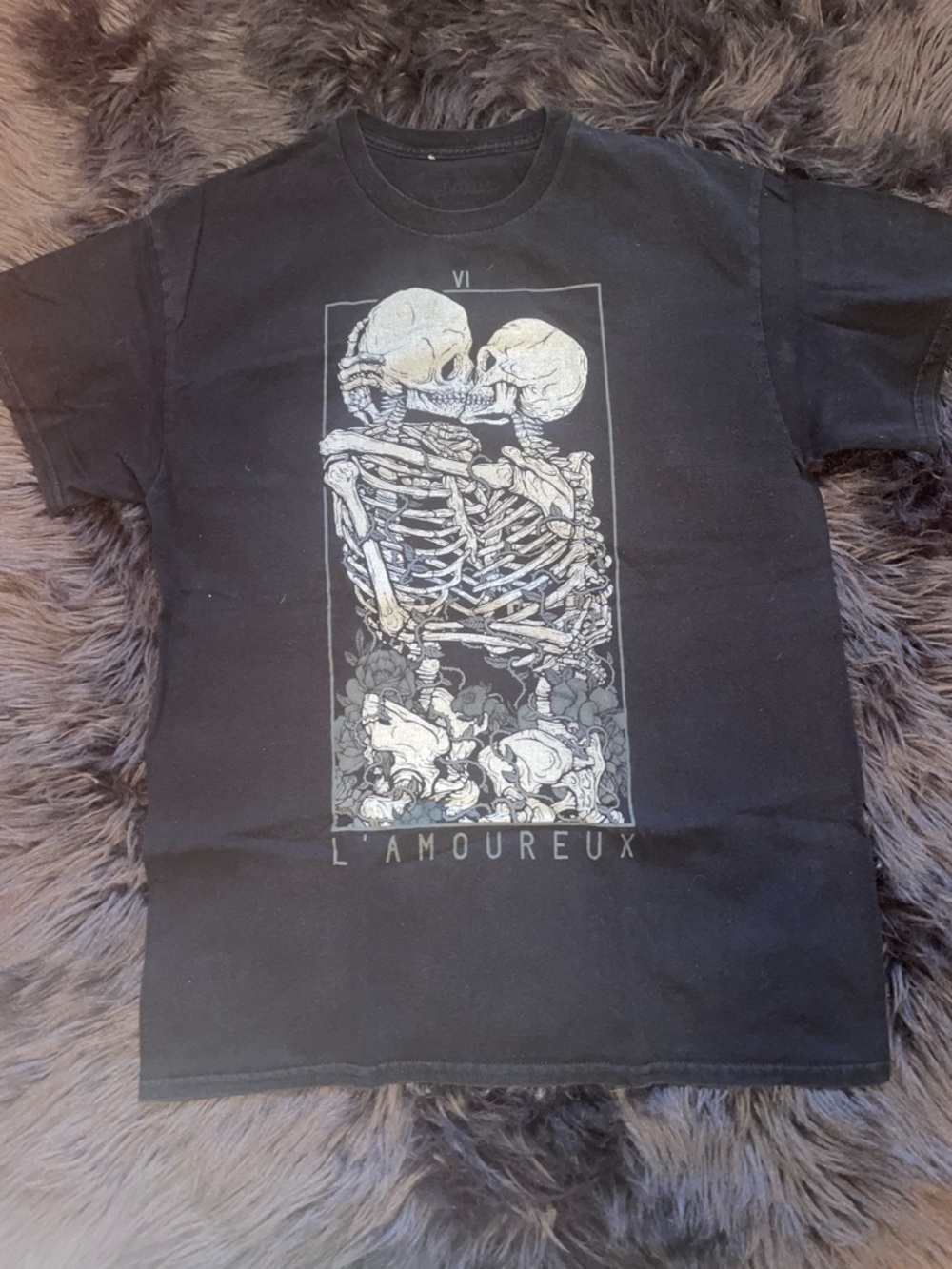 Black L'Amoureux Graphic Tee